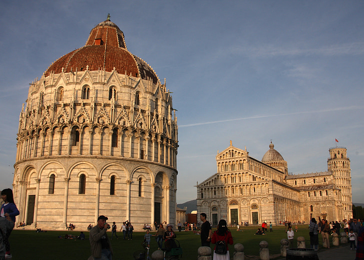 Pisa, Piazza dei miracoli, esti nap, székesegyház, Dom, templom, Olaszország