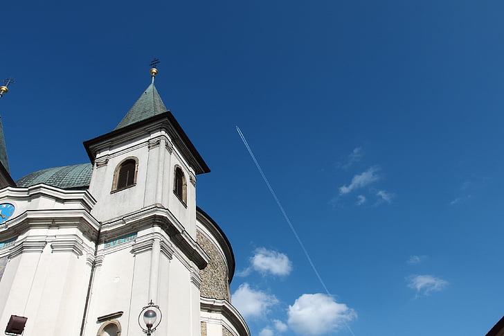 Crkva, nebo, špilje, crkveni toranj