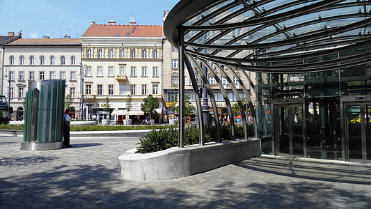 Budapest, plaza Kálvin, metro