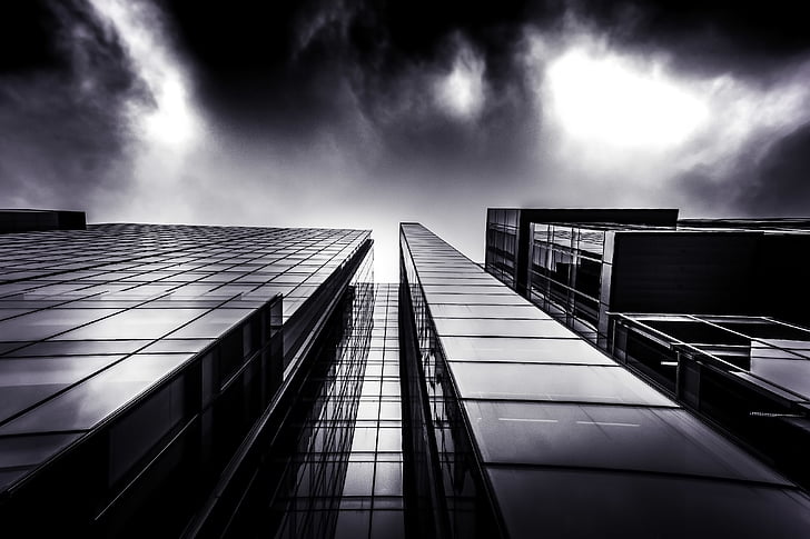architecture, en noir et blanc, bâtiment, nuages, nuageux, sombre, lunettes