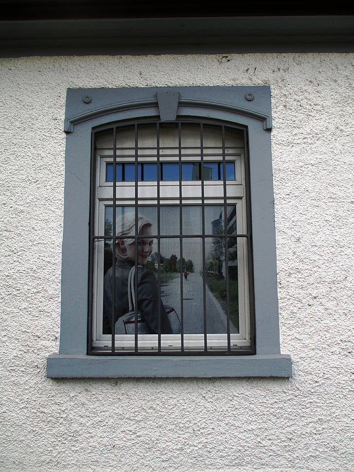 window, blinds, roller shutter, hauptwil, motif woman, architecture, thurgau