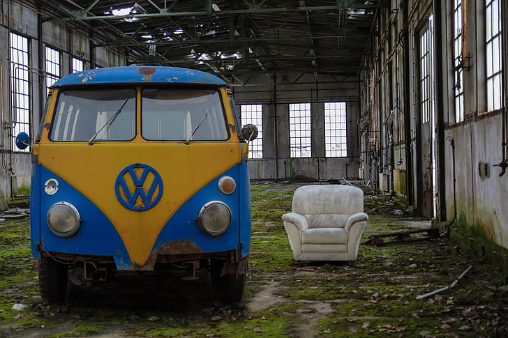 vanha tehdas, Jätä, auto, VW bussi, vanha, ruostumaton, romu