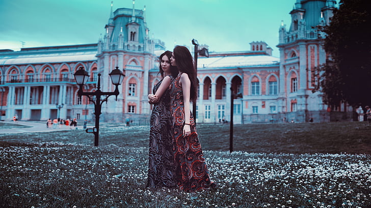 twins, moscow, sisters, russia, grass, tsaritsyno, museum