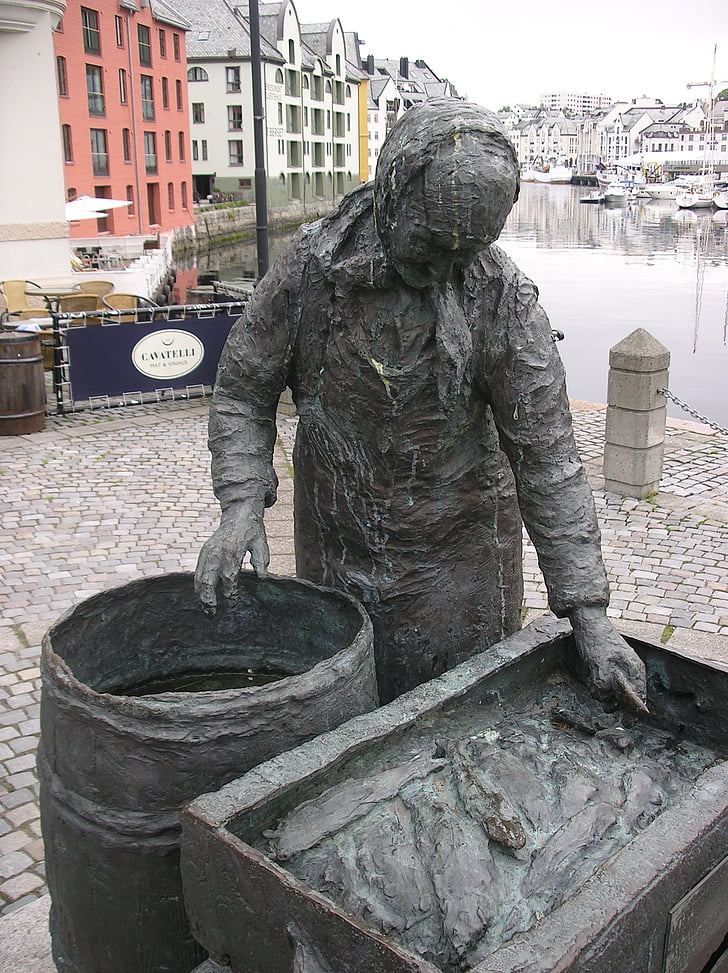 Statua, donna, Cod, Norvegia
