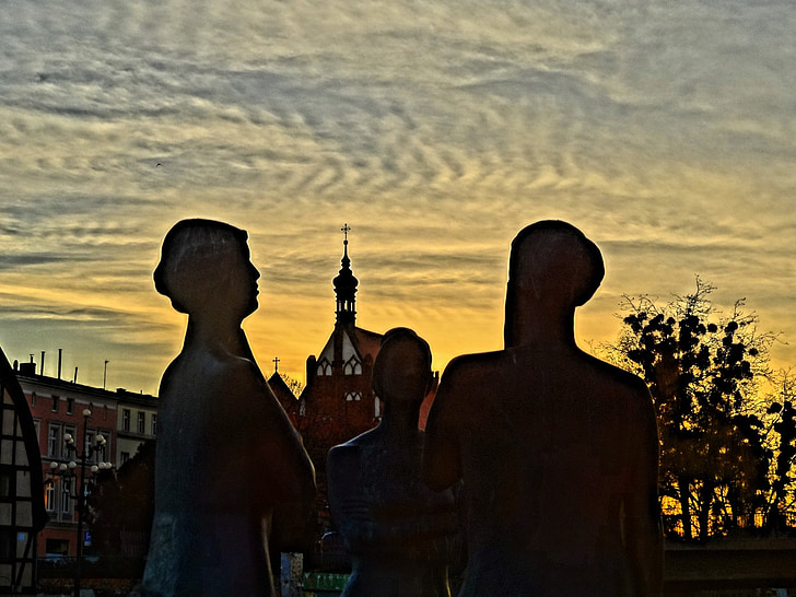 Trzy gracje, emlékmű, Bydgoszcz, naplemente, székesegyház, szobrok, grafika