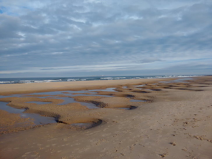 Bamburgh, plage, Sky, Northumberland, l’Angleterre, Côte, sable