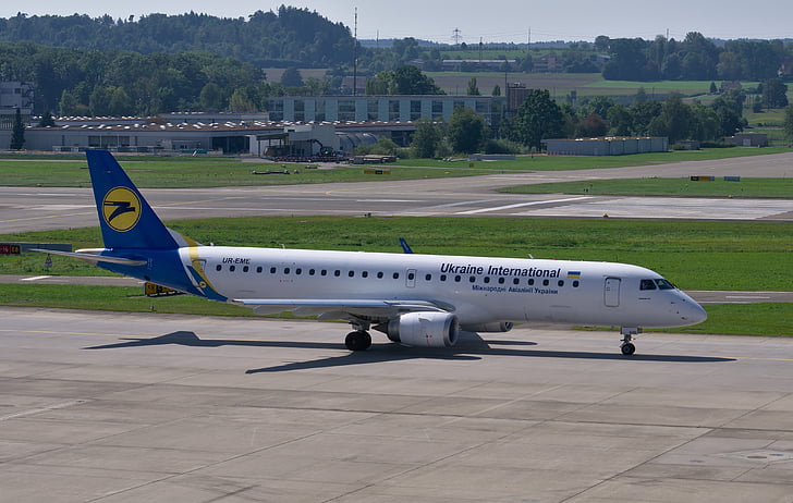 Embraer 190, linie lotnicze Ukrainy, samolot, Lotnisko, Zurych, ZRH, Lotnisko Zurych