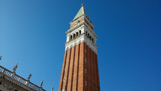 Venedig, Italien, Markuspladsen, Campanile, klokketårnet