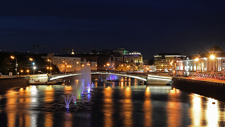 Maskava, Pilsēta naktī, nakts apgaismojums, tilts