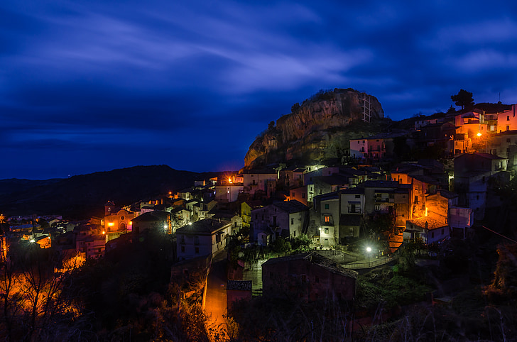 Calabria, Pietrapaola, éjszaka, város, fények, világítás, táj