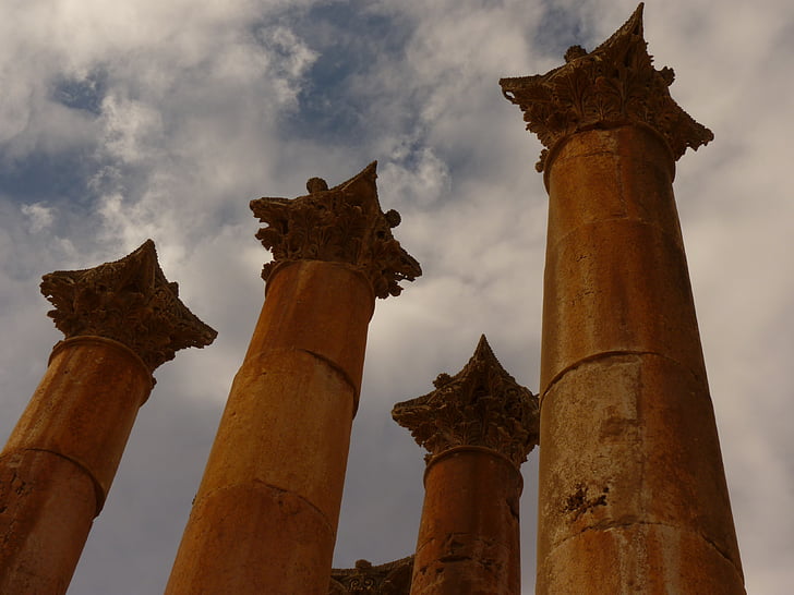 Tempel van artemis, Gerasa, Jerash, Jordanië, acanthus, vakantie, reizen