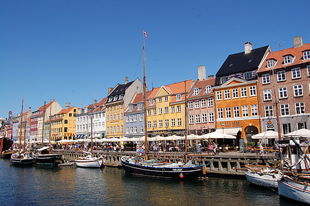 Porto, nyhaven, Dánia, Családi házak, csónakok, Koppenhága, csónak