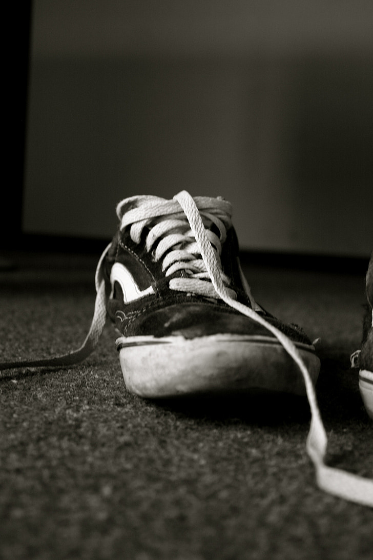 обувки, връзка за обувки, летни обувки, Черно бели