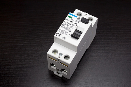 circuit breakers, rcds, fault current, electrical engineering, electronics, protection, switch