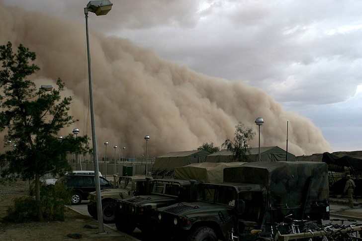 Homokvihar, katonai tábor, sivatag, előre, szél, Al Katalin, Irak