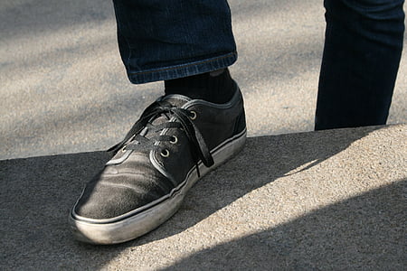sko, sneaker, foden, snørebånd, menneskelige, grå