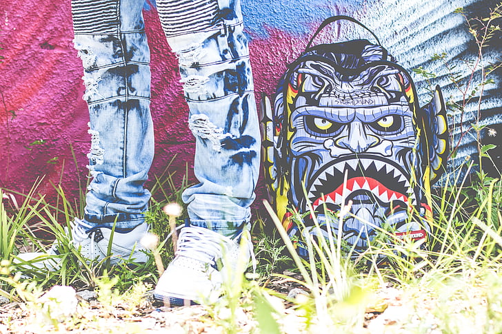 art, graffiti, shoes, ripped, jeans, grass, wall