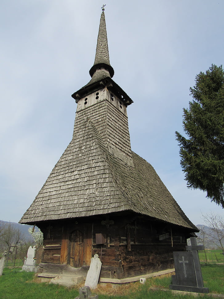 Drevený kostol, Crisana, Sedmohradsko, Bihor, Rumunsko, stancesti