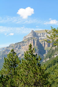 údolí Ordesa, Pyrénées, Huesca, krajina, údolí ordesa, řetěz z Pyrenejí, Hora