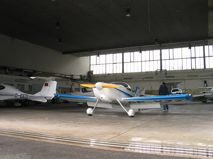 hangar, samolot, M17, ulotki, latać, śmigło, lotnictwa