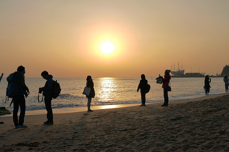 Wschód słońca, Jung dong-jin, morze, człowiek, przyjaciele, Zdjęcie, Gangneung
