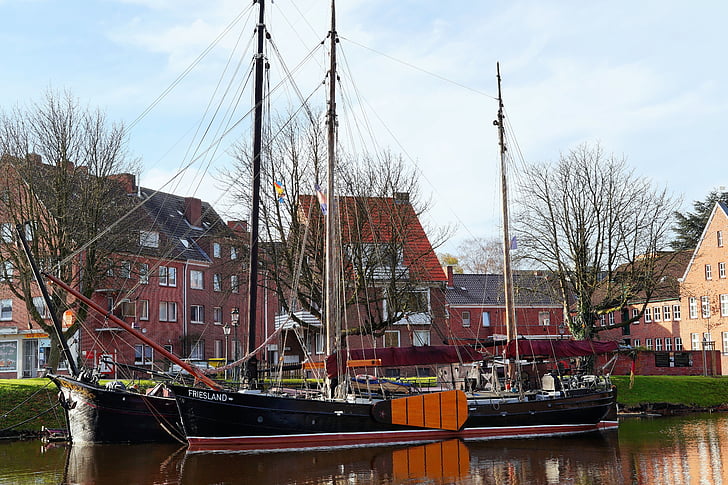 Emden, Rytų frisia, vidaus vandenų uostas, burinės valtys, antikvariniai, Lankytinos vietos, dangus