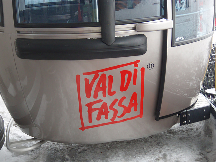 Val di fassa, Lyžařský vlek, Itálie, sníh