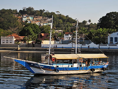 paquetá island, stadtviertel of rio, guanabara bay, ship, favelas, car- island, small island
