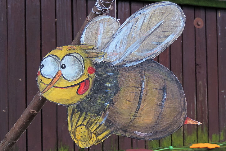 den díkůvzdání, lepenkové obrázek, včela, Maya bee