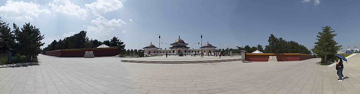 Sisä-Mongoliassa, Tšingis-kaani, mausoleumi