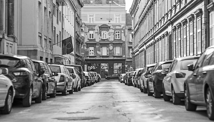 Загреб, градски пейзаж, автомобили, архитектура, град, улица, градски