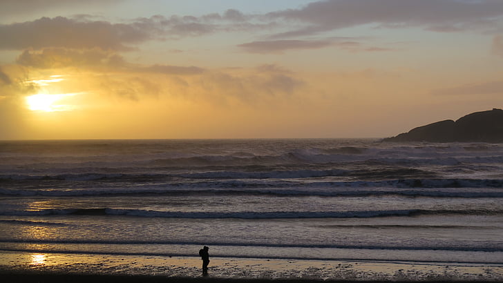 person, standing, near, beach, sunset, dusk, sky