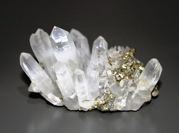 mineraler, bergskristall, glasartade