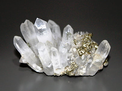 Mineralien, Bergkristall, glasig