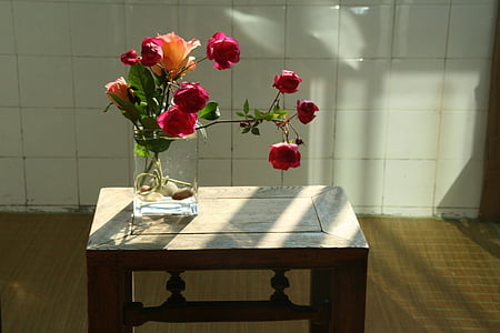 flower arrangement, red flowers, flowers