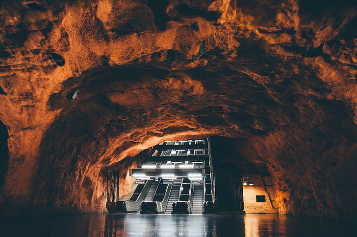 Architektūra, eskalatoriai, Stokholmo metro, Saulėlydis, Švedija, tunelis