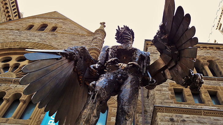 le œil, bronze, statue de, ailes, David altmejd, Montréal, Musée
