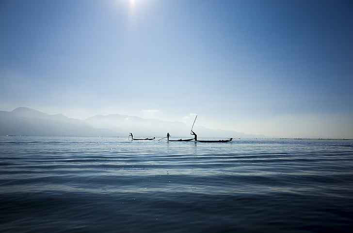 canoes, calm, body, water, clear, blue, sky