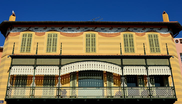 Port Cassis, Välimeri-talo, arkkitehtuuri
