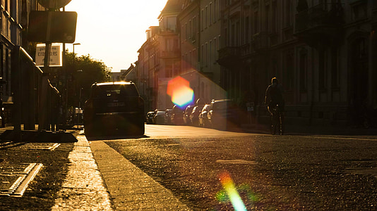 abendstimmung, estrada, luz de volta, pôr do sol, bicicleta, centro da cidade, linha do horizonte