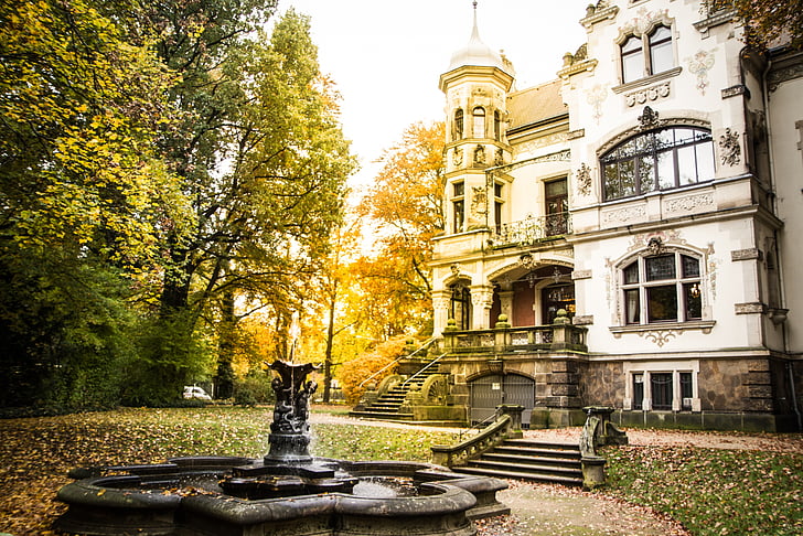 Oficina de registro, Dresden, fuente, otoño, arquitectura