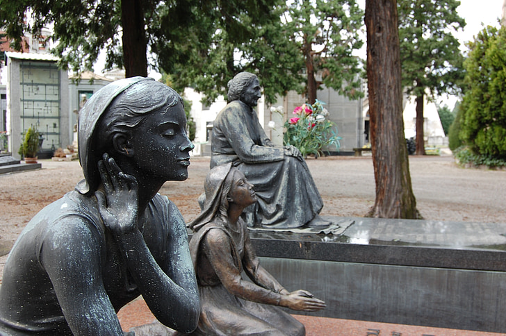 figuras, menina, a rezar, cemitério, Milão, cemitério monumental