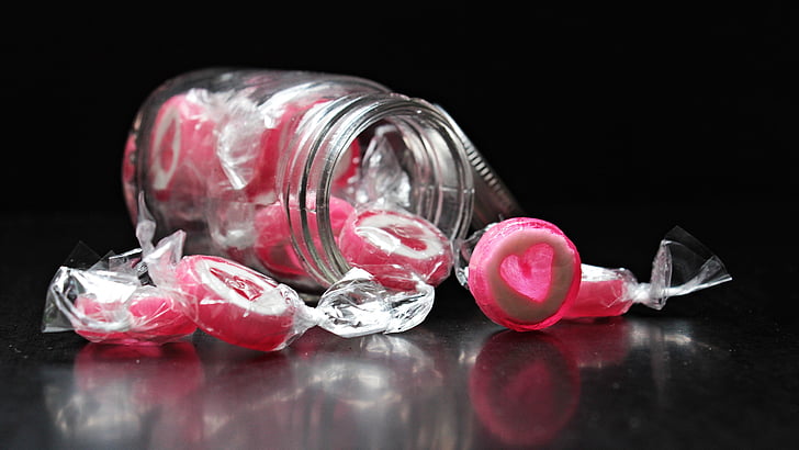 бонбони, сърце, бонбони сърце, вкусни, лечение, ръчно изработени бонбони, сладкарски изделия