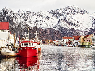 henningsvaer, Lofoten, Norvegia, port, munte