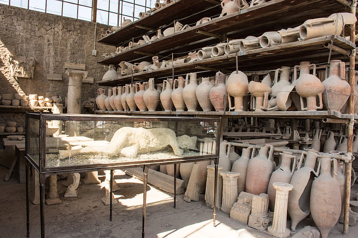 Pompei, Pompei, calchi in gesso, scavo, eruzione vulcanica, corpo, morte