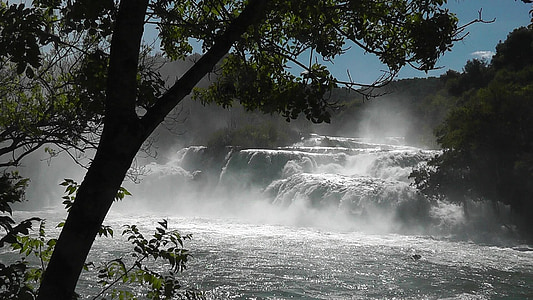 chute d’eau, cascade, nature