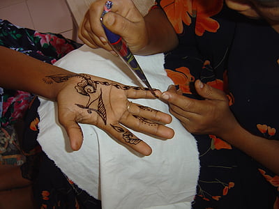 sessione, tatuaggio, hennè, mani, donne, Gibuti, Africa