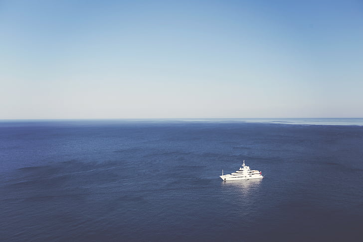 yacht, boat, open water, sea, ocean, alone, horizon