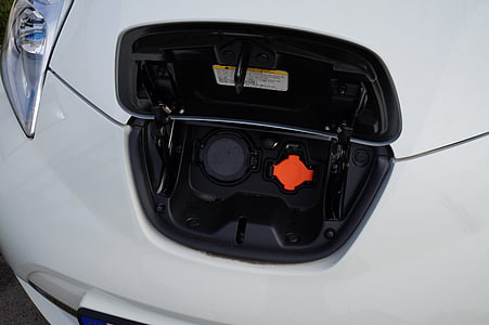 Nissan leaf, toma de carga, recarga, coche eléctrico, moderno, tecnología, sostenible