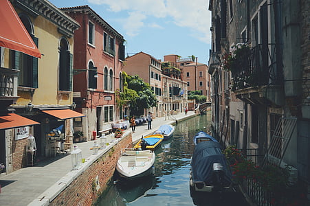 kanaal, Venetië, Italië, boten, stadsgezicht, het platform, water